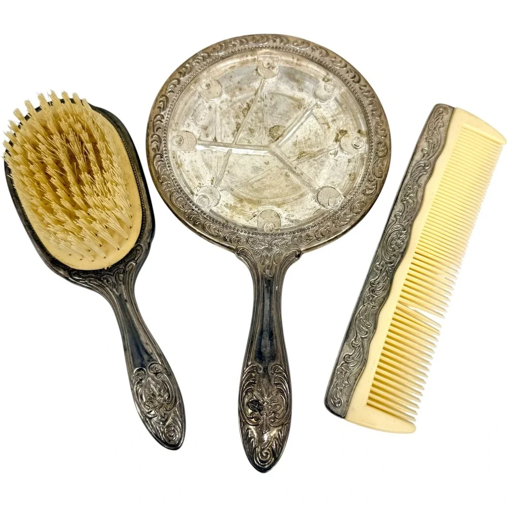 Vintage Ornate Floral Repousse Vanity Set Brush‎ Mirror Comb Silver Tone Fair